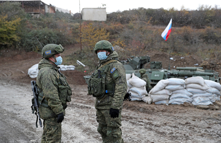 Контрольно-пропускной пункт российских миротворцев в Степанакерте, Нагорный Карабах.