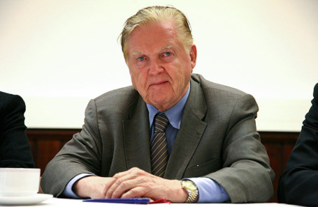 Роберт Манделл.