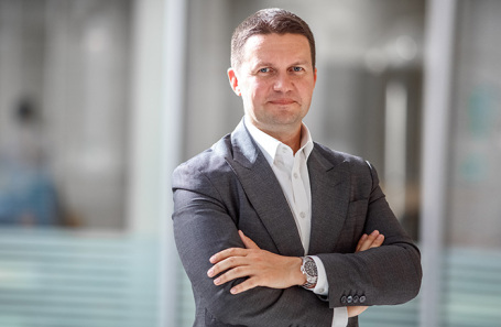 Дмитрий Средин.