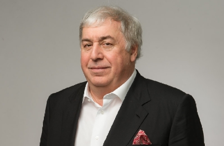 Михаил Гуцериев.