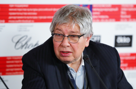 Кирилл Разлогов.