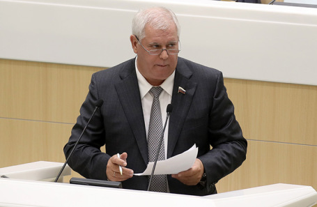 Олег Селезнев.