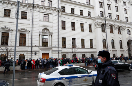 Рассмотрение иска Генпрокуратуры о ликвидации правозащитной организации «Мемориал» в Верховном суде РФ.