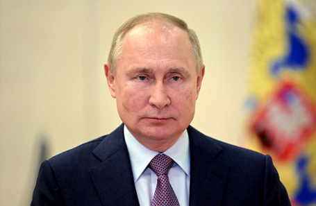 Путин предложил изменить процедуру получения российского гражданства