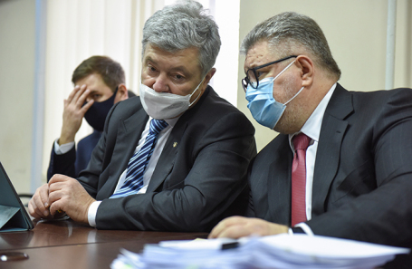 Петр Порошенко во время заседания суда.
