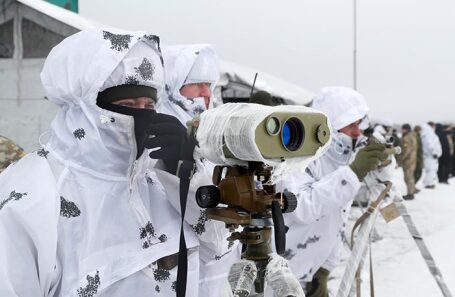 Тактические учения украинских военнослужащих.