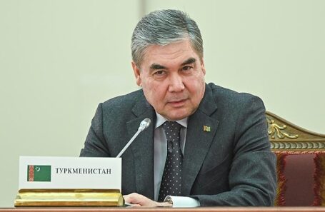 Гурбангулы Бердымухамедов.