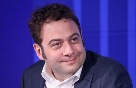 Тигран Худавердян.