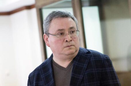 Раис Ахмадеев.