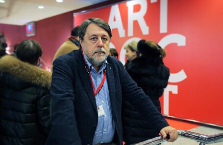 Режиссер Виталий Манский.