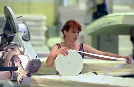 В цехе компании  «Аскона».