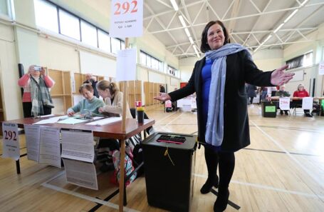 Лидер партии Sinn Fein Мэри Лу Макдональд.