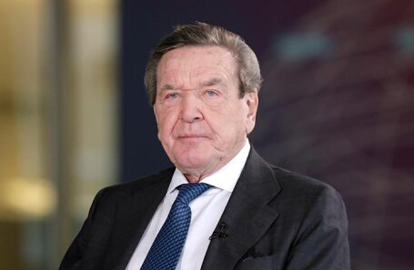 Герхард Шредер.