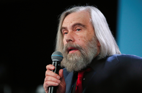 Михаил Погребинский.