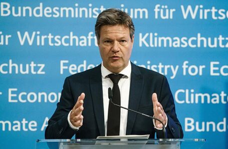 Роберт Хабек.