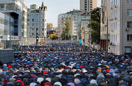 Празднование Курбан-байрама в Москве.