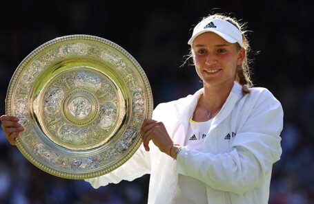 Елена Рыбакина.