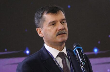 Александр Нерадько.