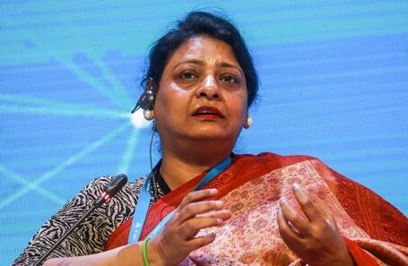 Пурнима Ананд.