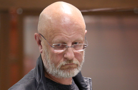 Дмитрий Пучков.