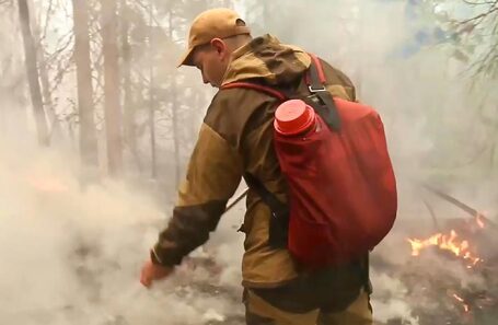 Тушение лесных пожаров в Югре.