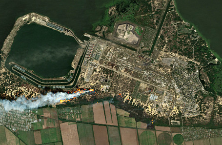 Вид на ЗАЭС и город Энергодар. Аэрофотоснимок.