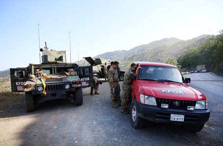 Американские военнослужащие на погранпереходе Яринье между Косово и Сербией.