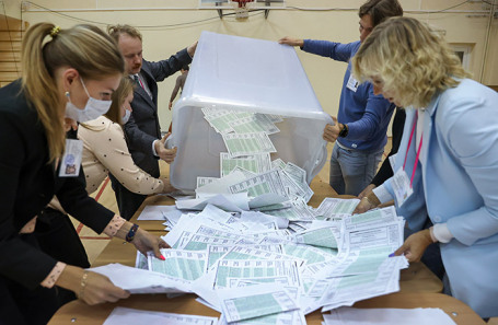 Подсчет голосов по итогам голосования на выборах-2022 в Екатеринбурге.