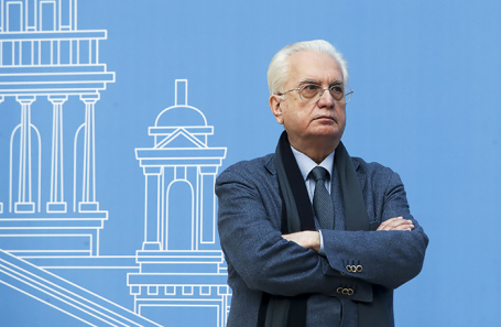 Михаил Пиотровский.