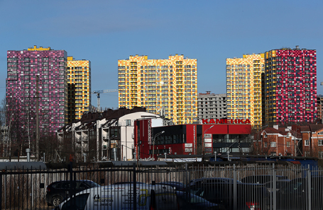 Санкт-Петербург. Вид на жилые дома Приморского района города.