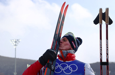 Трехкратный олимпийский чемпион (2022), чемпион мира в скиатлоне (2021) Александр Большунов.