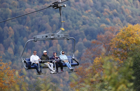 Осень на курорте «Роза Хутор» в Сочи.