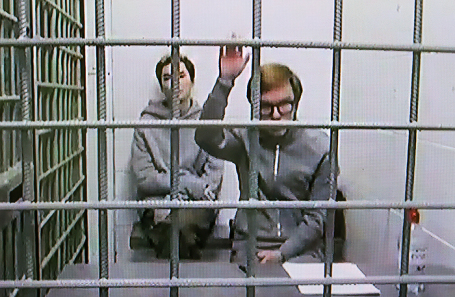 Бывший главный редактор журнала Tatler Ариан Романовский (Кузьмин) и коммерческий директор холдинга Ксении Собчак «Oсторожно Media» Кирилл Суханов (слева направо).