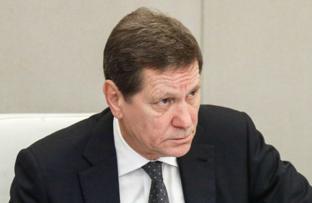 Александр Жуков.