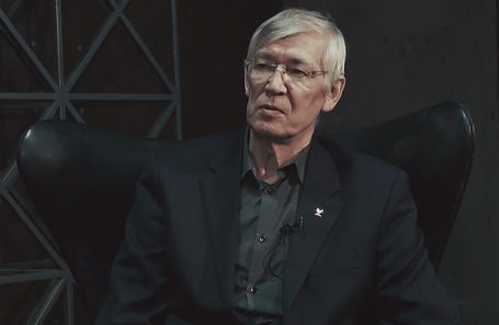 Алжан Жармухамедов.