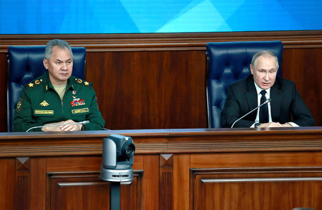 Сергей Шойгу и Владимир Путин.