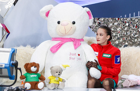 Софья Акатьева во время оглашения результатов выступления. 