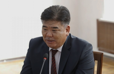 Министр культуры, информации, спорта и молодежной политики Киргизии Алтынбек Максутов.