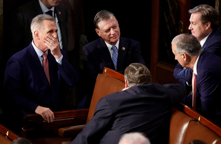 Перед голосованием за нового спикера палаты в первый день работы нового Конгресса США в Капитолии в Вашингтоне.