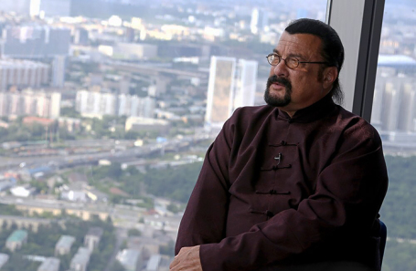 Стивен Сигал.