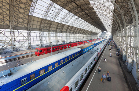 Москва. Платформа Киевского вокзала.