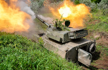 Самоходная артиллерийская установка (САУ) 2С1 «Гвоздика».