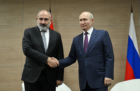 Никол Пашинян и Владимир Путин.
