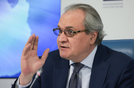 Советник президента РФ, председатель Совета при президенте по развитию гражданского общества и правам человека Валерий Фадеев.