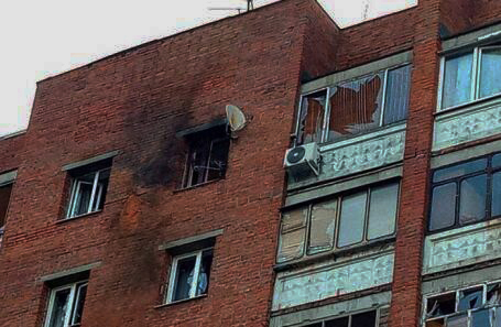 Повреждения в многоквартирном доме в результате падения беспилотного летательного аппарата (БПЛА). 