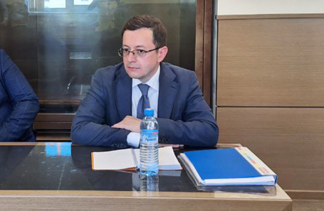 Топ-менеджер автодилера Рольф Анатолий Кайро перед оглашением приговора в Черёмушкинском суде Москвы.