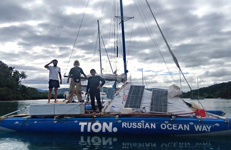 Экипаж катамарана российской экспидиции Russian Ocean Way.