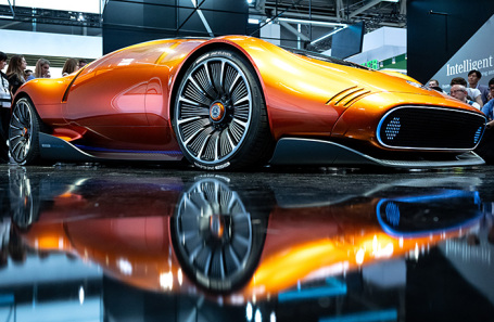 Концепт суперкара Mercedes-Benz Vision One-Eleven, представленный на автосалоне IAA Mobility 2023.