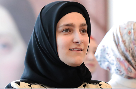 Дочь главы Чечни Рамзана Кадырова Айшат.