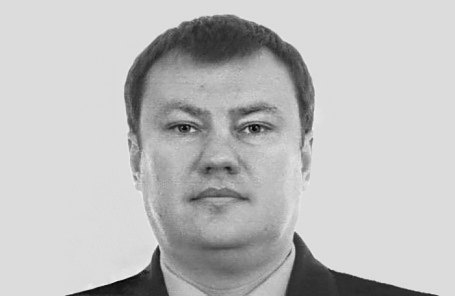 Дмитрий Сенин.